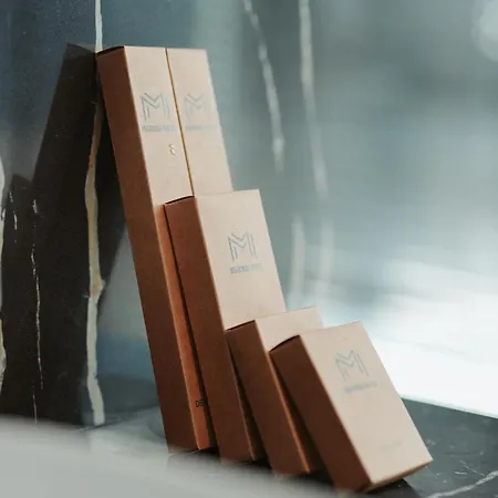 Marinaj & ホテル 4*