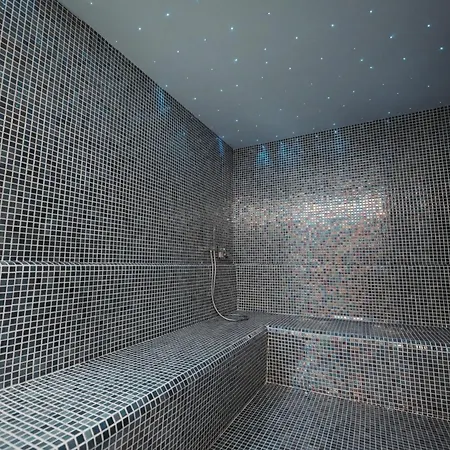 Marinaj & ティラナ