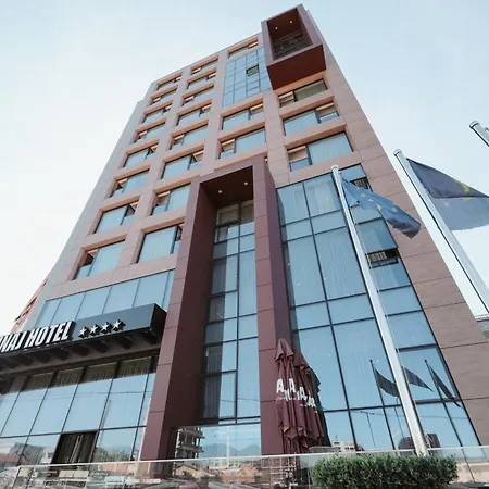 Marinaj & 4* 티라나