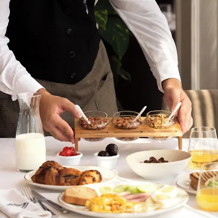 Hotell Marinaj & Tirana