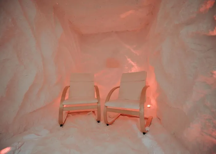 호텔 Marinaj & 티라나