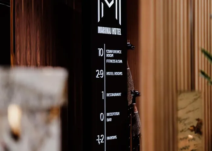 호텔 Marinaj &