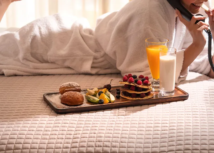 Marinaj & 호텔 티라나